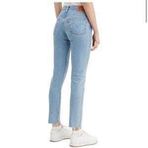 Levi 501 S Skinny NWOT